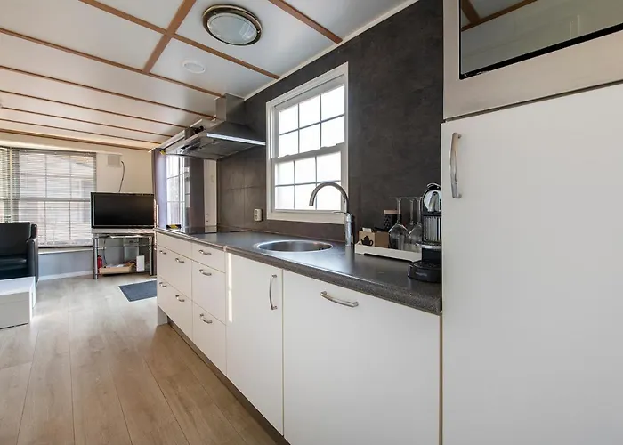 89, Groenvink - One With Nature! *